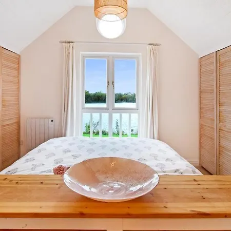 Luxury Lodge In The Heart Of The Cotswolds Cirencester Exterior foto
